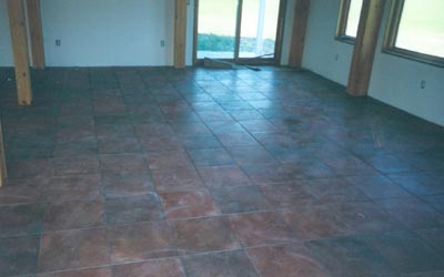 Large living space with heated ceramic tile floor (uncleaned after grout)